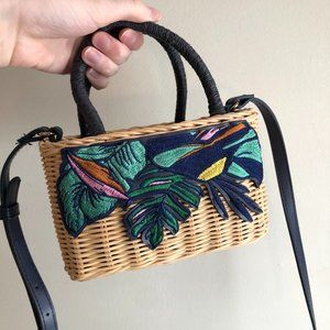 Woven basket crossbody with leaf embroidery